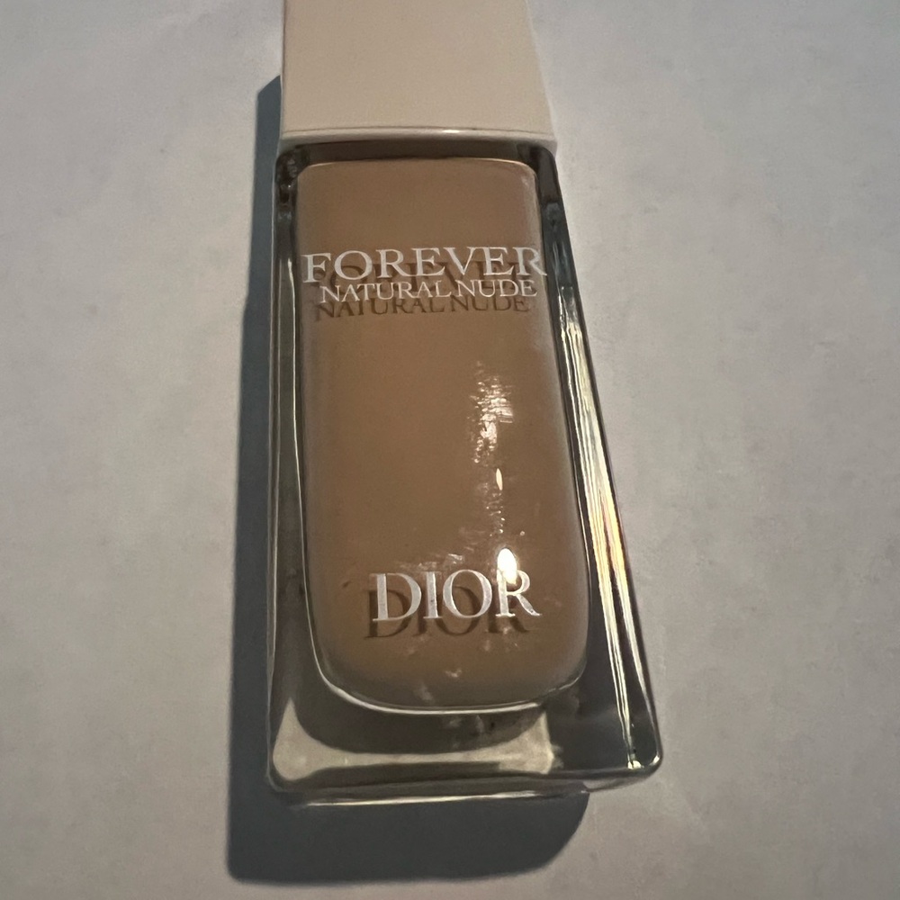 Dior 2N Forever Hydra Nude Foundation